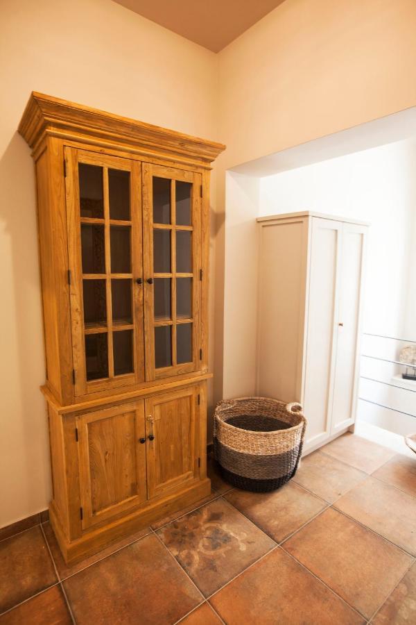 Bentzi Boutique Apartment 4 أثينا المظهر الخارجي الصورة